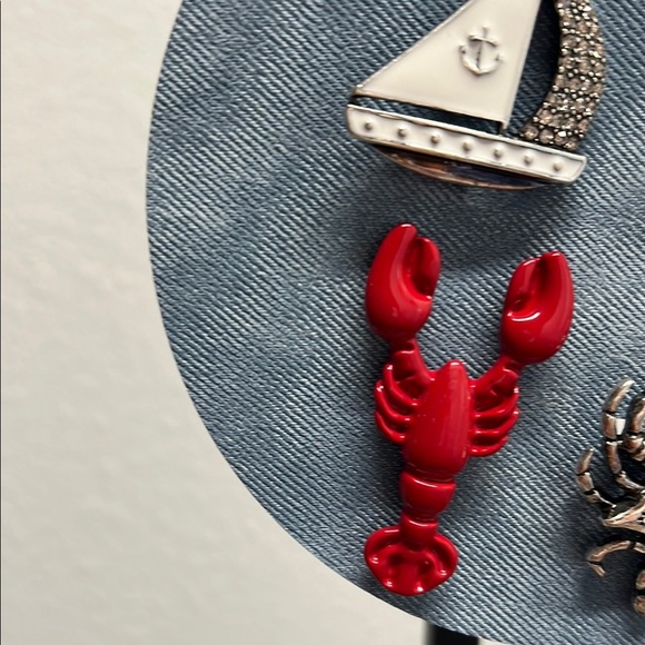 Nautical Motif Boat Bag Pin Set 🦞⚓️ - Picture 6 of 8